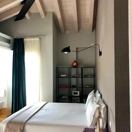 بيت ضيافة Ai Bastioni Boutique 4*